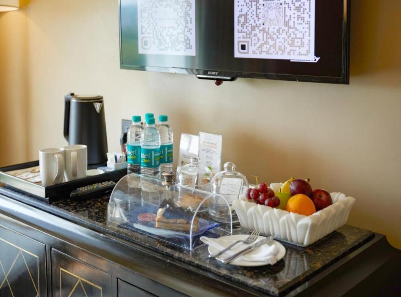 Rosewood Suites A Family Hotel Near Delhi Airport ニューデリー エクステリア 写真