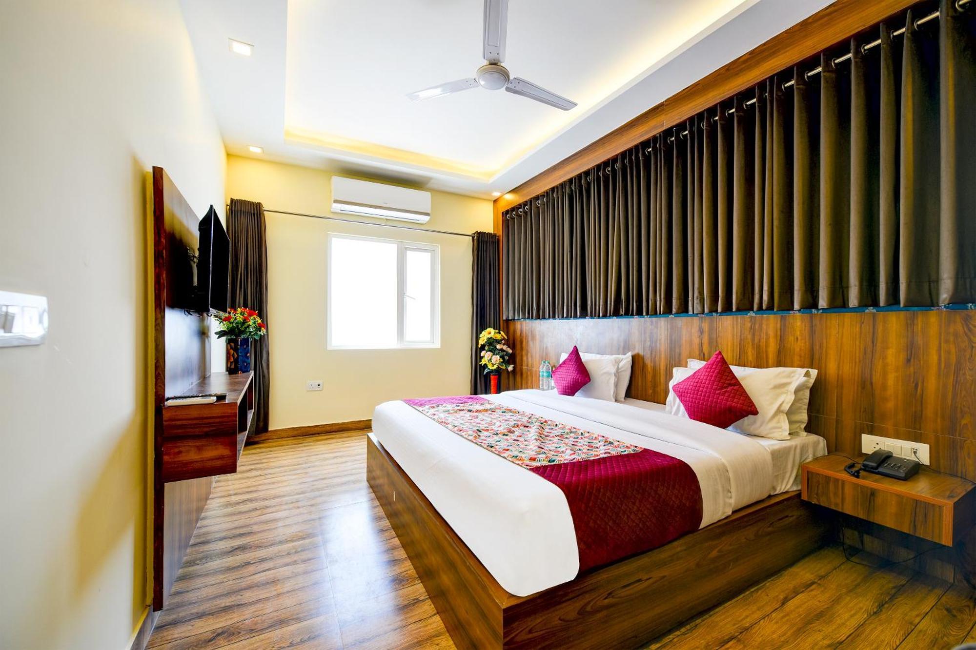 Rosewood Suites A Family Hotel Near Delhi Airport ニューデリー エクステリア 写真