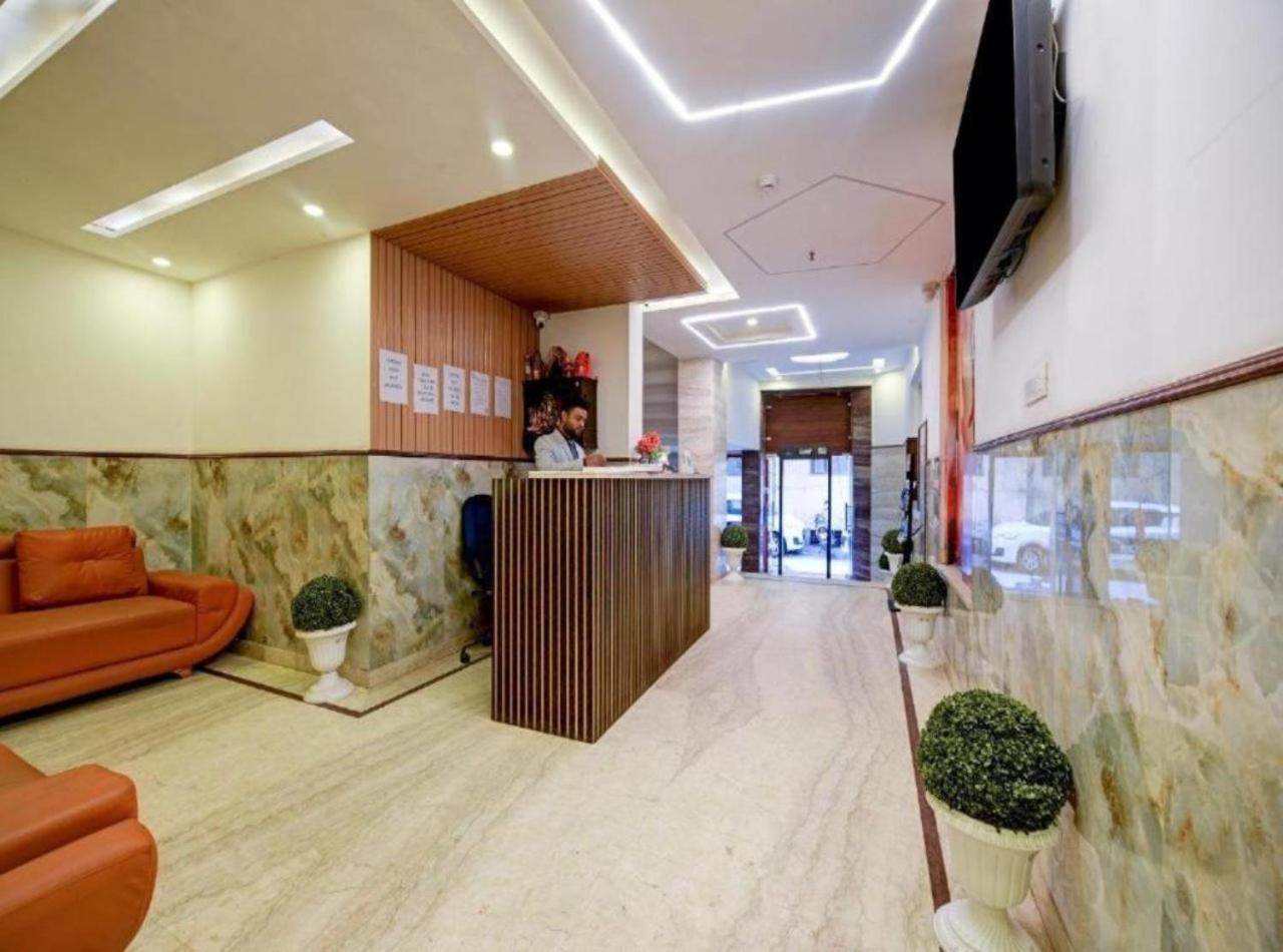 Rosewood Suites A Family Hotel Near Delhi Airport ニューデリー エクステリア 写真